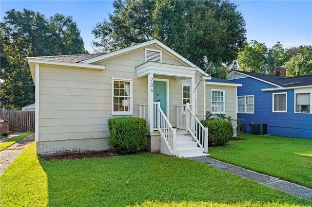 205 Pinehill Drive, Mobile, AL 36606