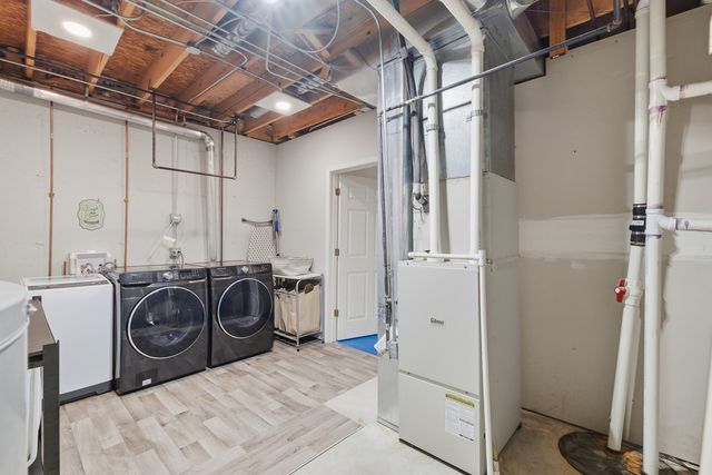 296 Charlotte Avenue, Crystal Lake, IL 60014