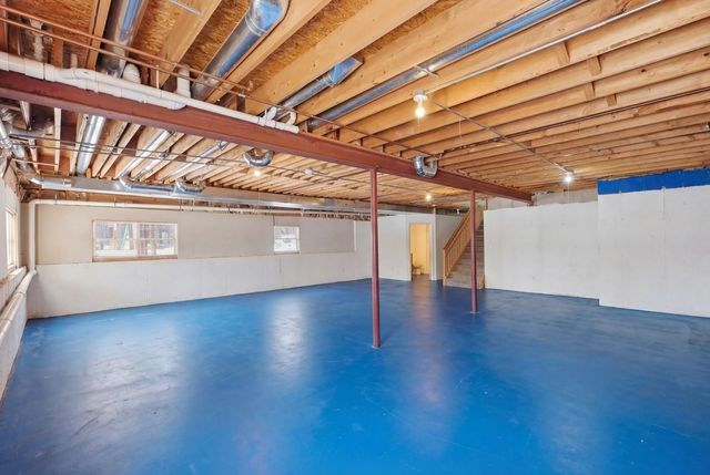 296 Charlotte Avenue, Crystal Lake, IL 60014