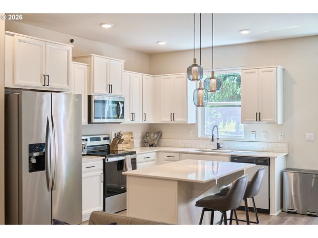 5904 Ne 80TH Ct, Vancouver, WA 98662