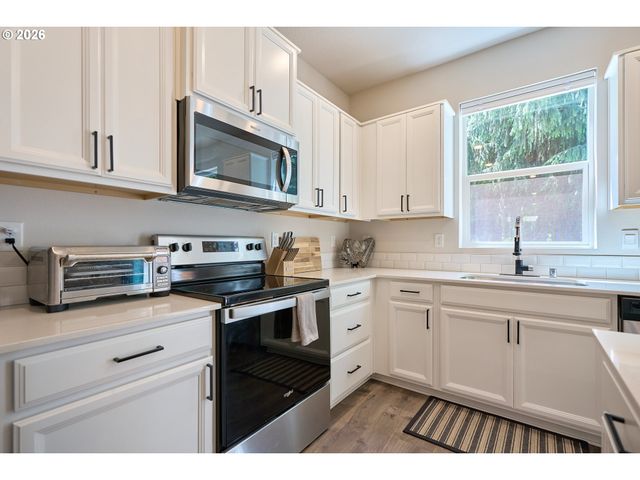 5904 Ne 80TH Ct, Vancouver, WA 98662