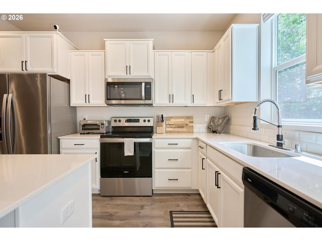 5904 Ne 80TH Ct, Vancouver, WA 98662