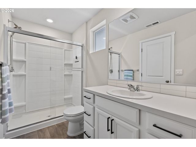 5904 Ne 80TH Ct, Vancouver, WA 98662