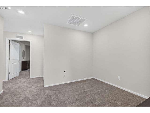 5904 Ne 80TH Ct, Vancouver, WA 98662