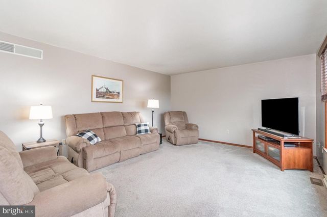 122 WESSON CT, Mifflintown, PA 17059