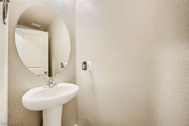 1896 Via Del Rey Court, Las Vegas, NV 89115