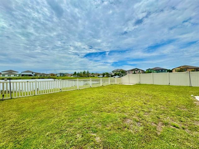 15607 CHARR ISLAND STREET, Sun City Center, FL 33573
