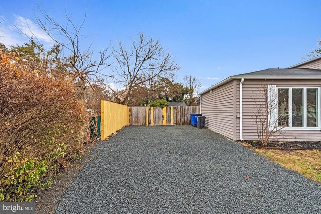 704 ALABAMA DR, Herndon, VA 20170