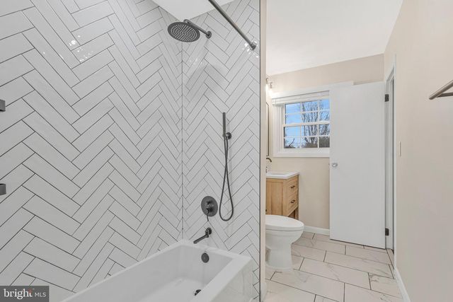 704 ALABAMA DR, Herndon, VA 20170