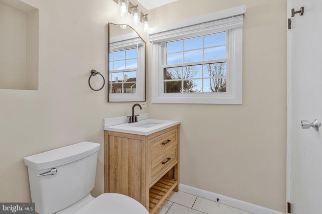 704 ALABAMA DR, Herndon, VA 20170