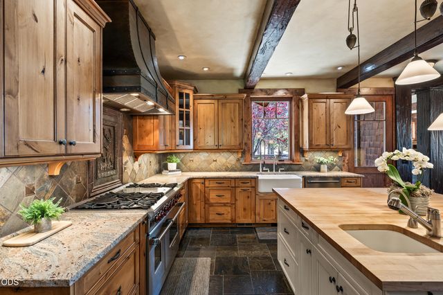 3444 NW Greenleaf Way, Bend, OR 97703