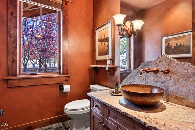3444 NW Greenleaf Way, Bend, OR 97703