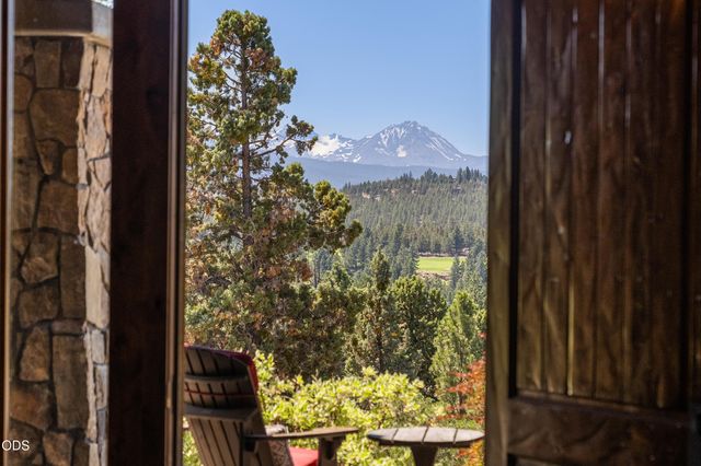 3444 NW Greenleaf Way, Bend, OR 97703