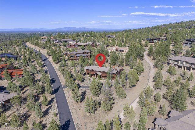 3444 NW Greenleaf Way, Bend, OR 97703