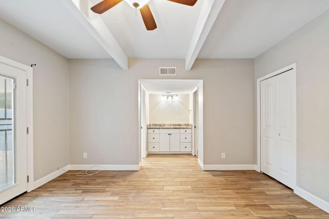 7840 N 7TH Street 1, Phoenix, AZ 85020