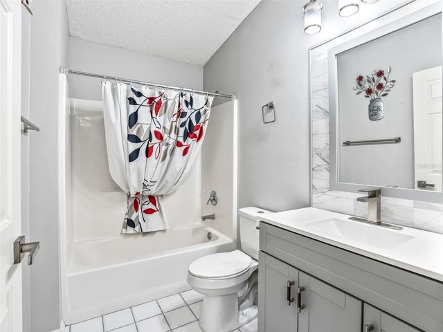 444 HILDALGO DRIVE, The Villages, FL 32159