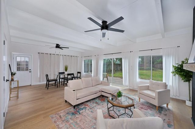 2316 W Swain Rd, Stockton, CA 95207