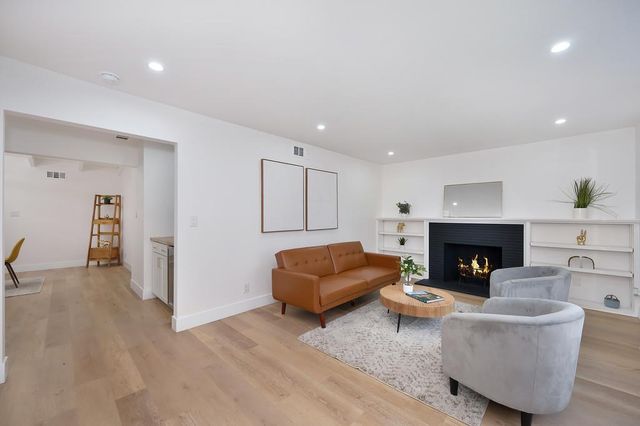 2316 W Swain Rd, Stockton, CA 95207