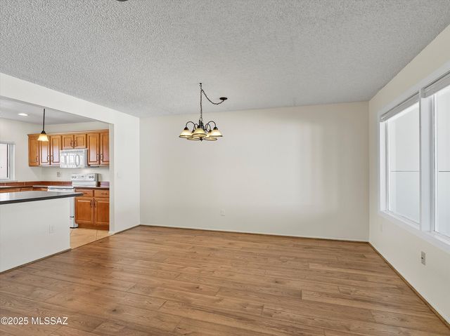 5032 N Northridge Place, Tucson, AZ 85718