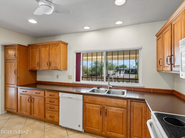 5032 N Northridge Place, Tucson, AZ 85718