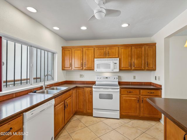 5032 N Northridge Place, Tucson, AZ 85718