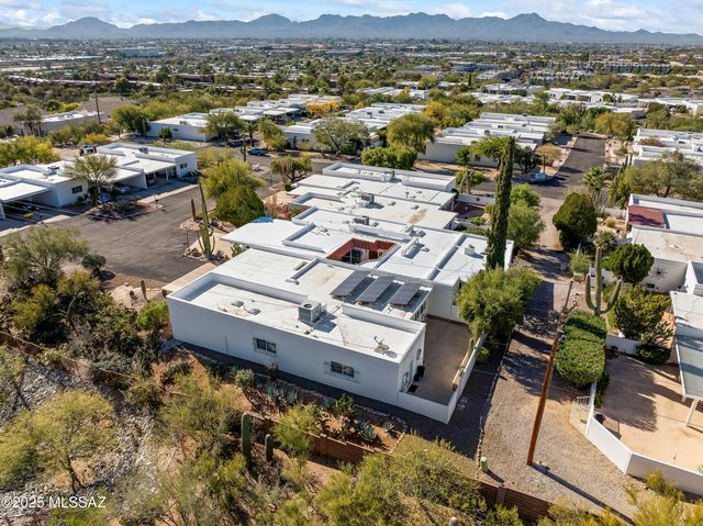 5032 N Northridge Place, Tucson, AZ 85718