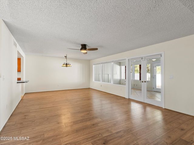 5032 N Northridge Place, Tucson, AZ 85718