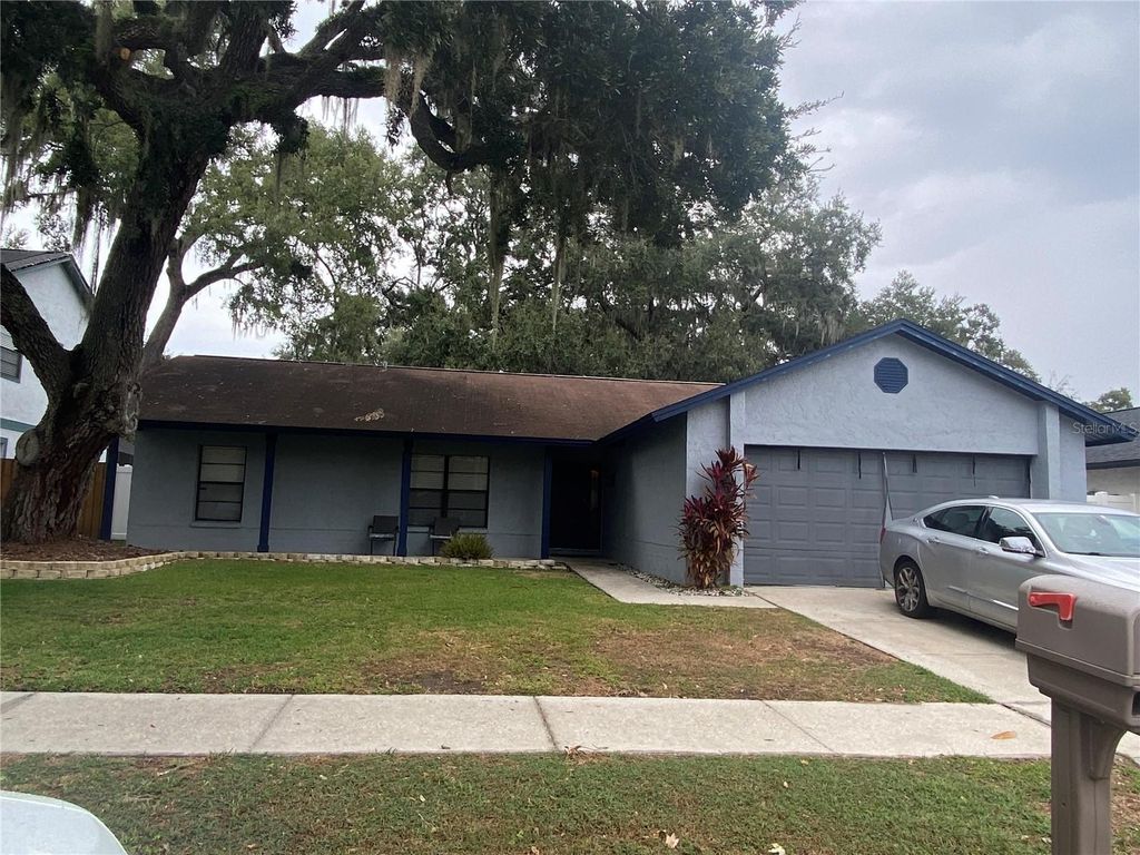 1918 BOW COURT, Valrico, FL 33594