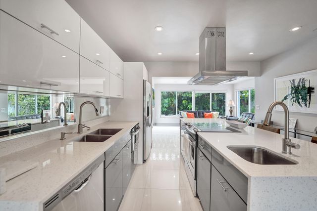 1908 NE 27th Drive, Wilton Manors, FL 33306