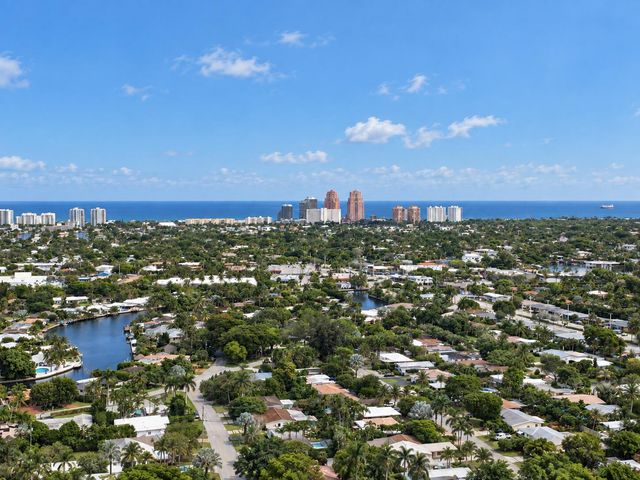 1908 NE 27th Drive, Wilton Manors, FL 33306