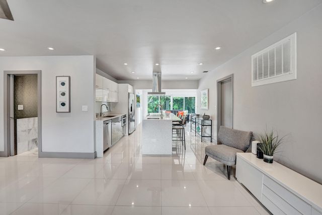 1908 NE 27th Drive, Wilton Manors, FL 33306