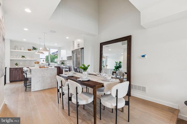 614 BRENNA WALK, Philadelphia, PA 19123
