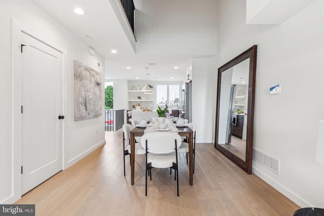 614 BRENNA WALK, Philadelphia, PA 19123