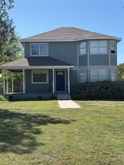 1003 S Pearl Street, Comanche, TX 76442