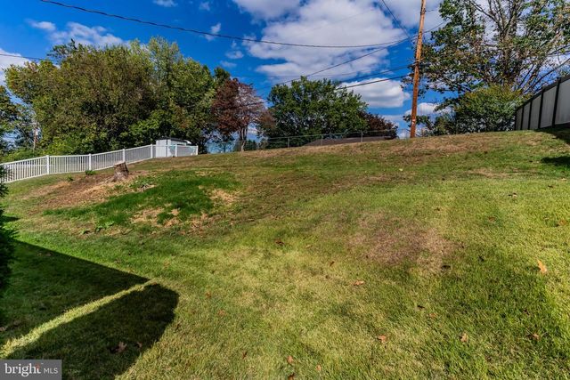 837 W FOXCROFT DRIVE, Camp Hill, PA 17011
