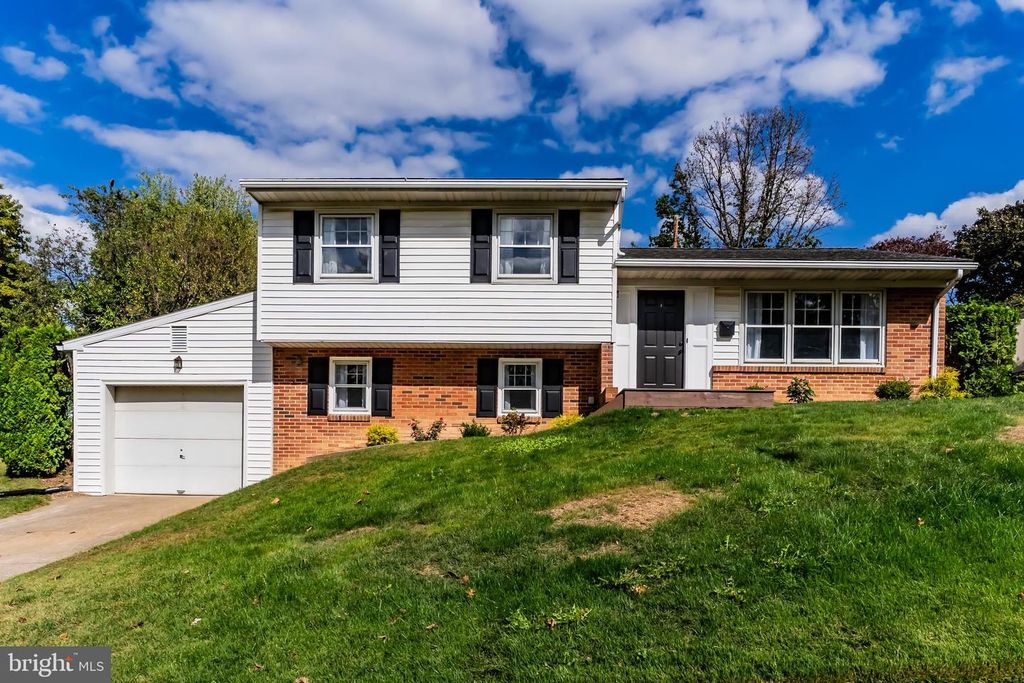 837 W FOXCROFT DRIVE, Camp Hill, PA 17011