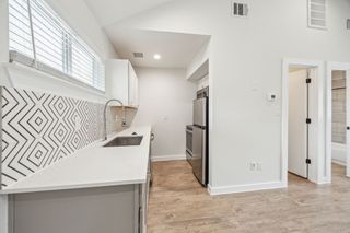 5018 San Jacinto Street 210, Dallas, TX 75206
