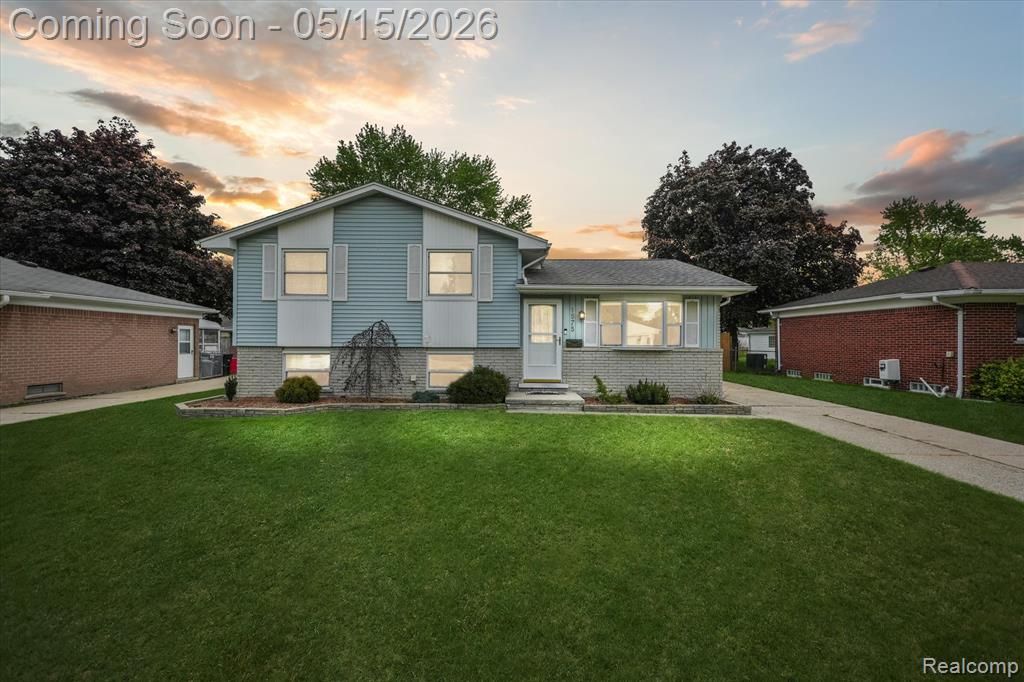 1575 Selma Street, Westland, MI 48186
