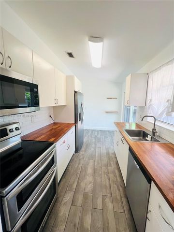 13065 SW 263rd Ter NA, Homestead, FL 33032