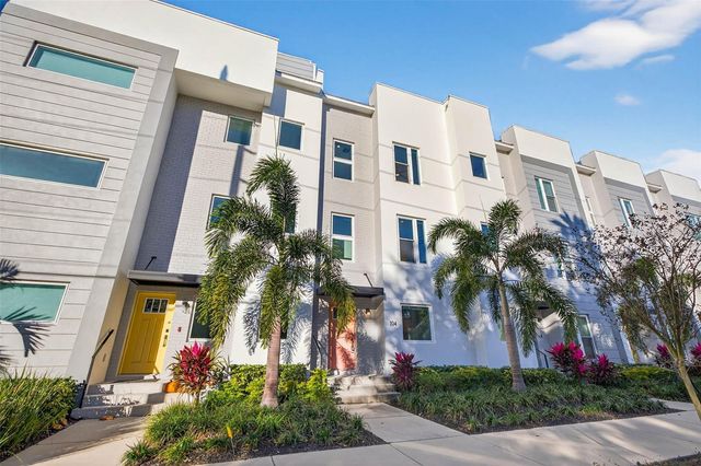 104 26TH STREET N, St Petersburg, FL 33713