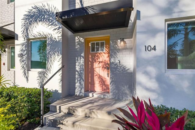 104 26TH STREET N, St Petersburg, FL 33713