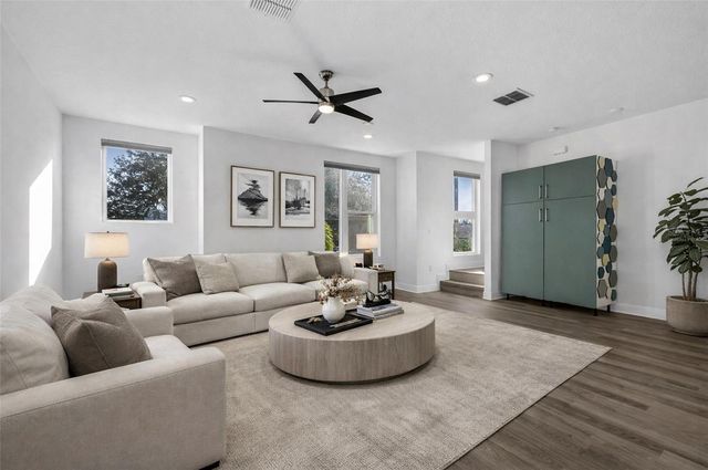 104 26TH STREET N, St Petersburg, FL 33713