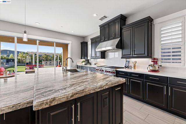2799 Lahontan Way, Dublin, CA 94568