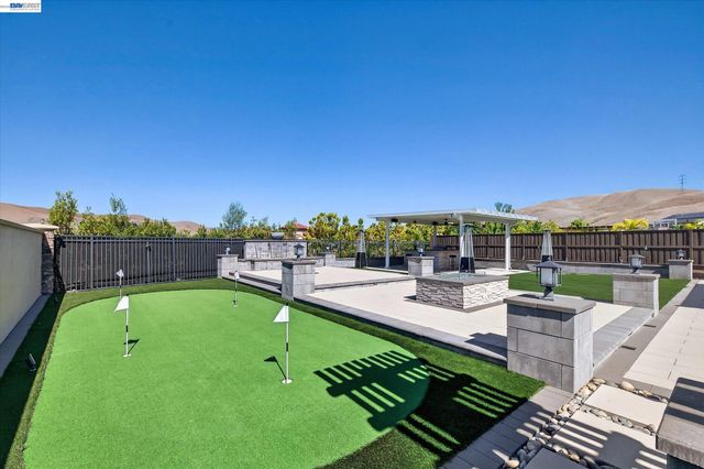 2799 Lahontan Way, Dublin, CA 94568