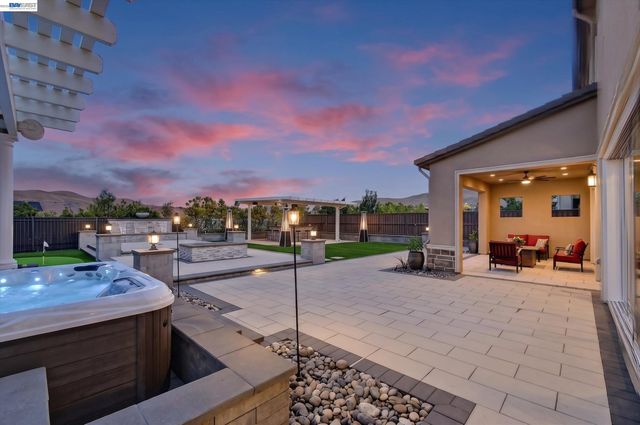2799 Lahontan Way, Dublin, CA 94568
