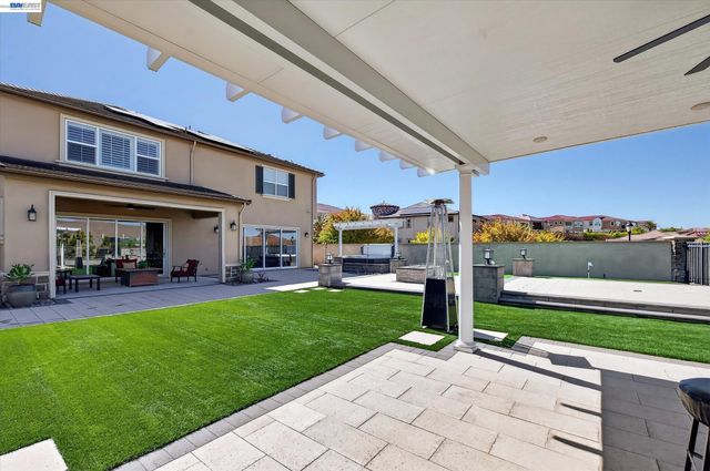 2799 Lahontan Way, Dublin, CA 94568