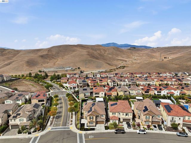 2799 Lahontan Way, Dublin, CA 94568
