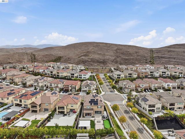 2799 Lahontan Way, Dublin, CA 94568