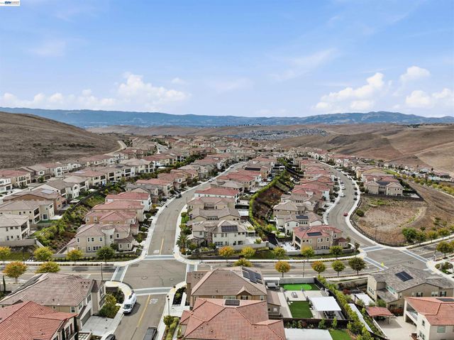 2799 Lahontan Way, Dublin, CA 94568