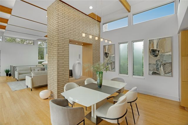 802 N Oak Cliff Boulevard, Dallas, TX 75208